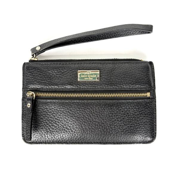 kate spade Handbags - Kate Spade New York Highland Place Bee Wristlet Black Pebbled Leather Gold Zip